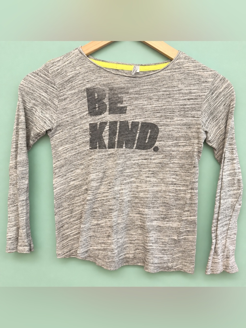 KIDS Joah Love Distressed “Be Kind” Long Sleeve Tee T-Shirt - SIZE 6